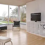 Holiday home Three-bedroom In
