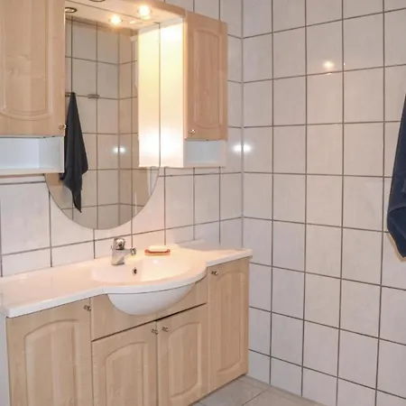 Three-bedroom In Norre Nebel